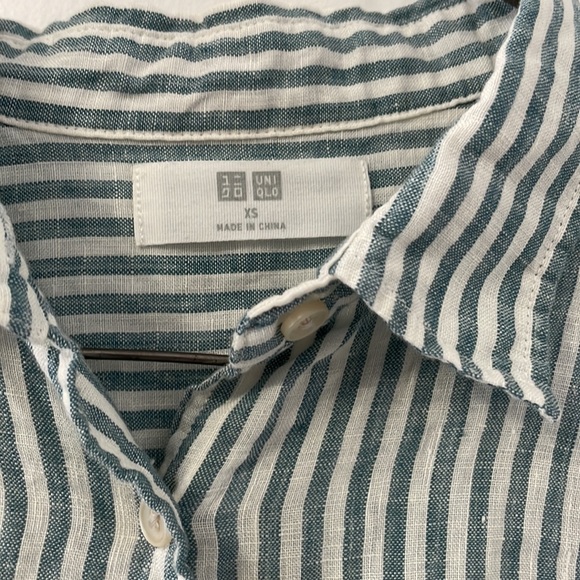 Uniqlo striped linen button up shirt - Picture 2 of 4